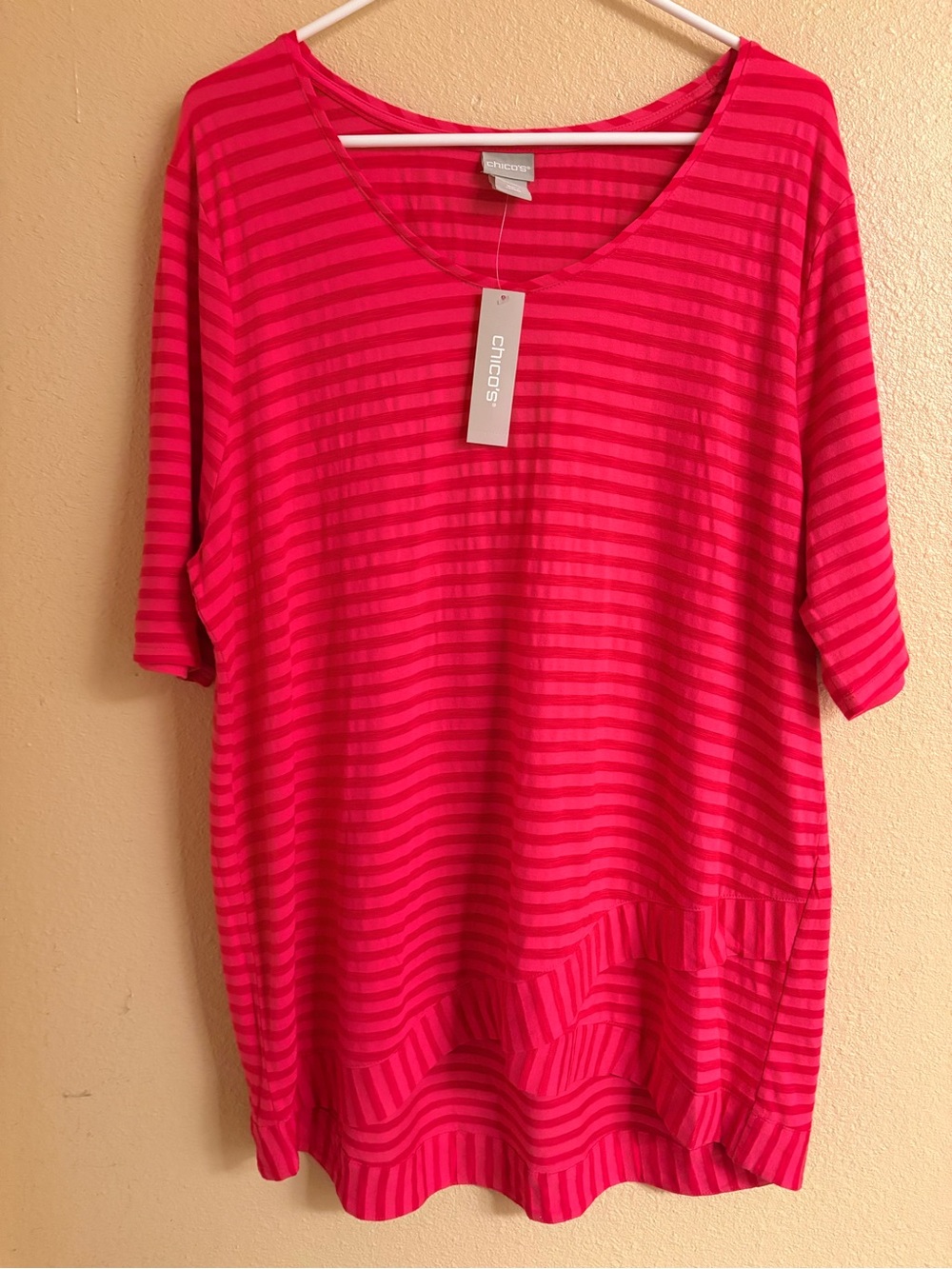 Chico’s Womens XL Pink Striped Ruffle Hem Tunic Top Half Sleeve Soft Knit Casual
